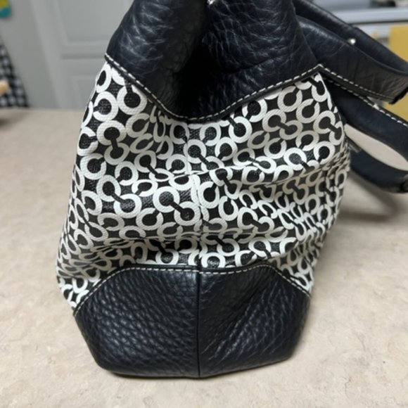 Coach Penelope Op Art Black & White Signature Shopper Purse - Picture 4 of 12